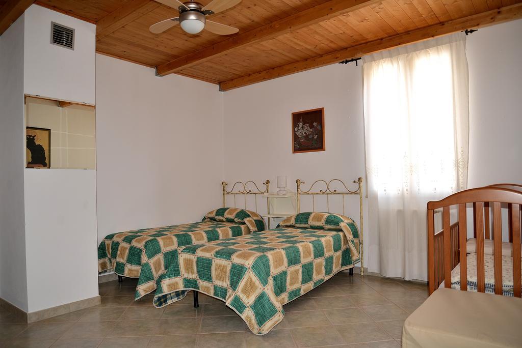 B&B S'Incontru Galtellì Kültér fotó
