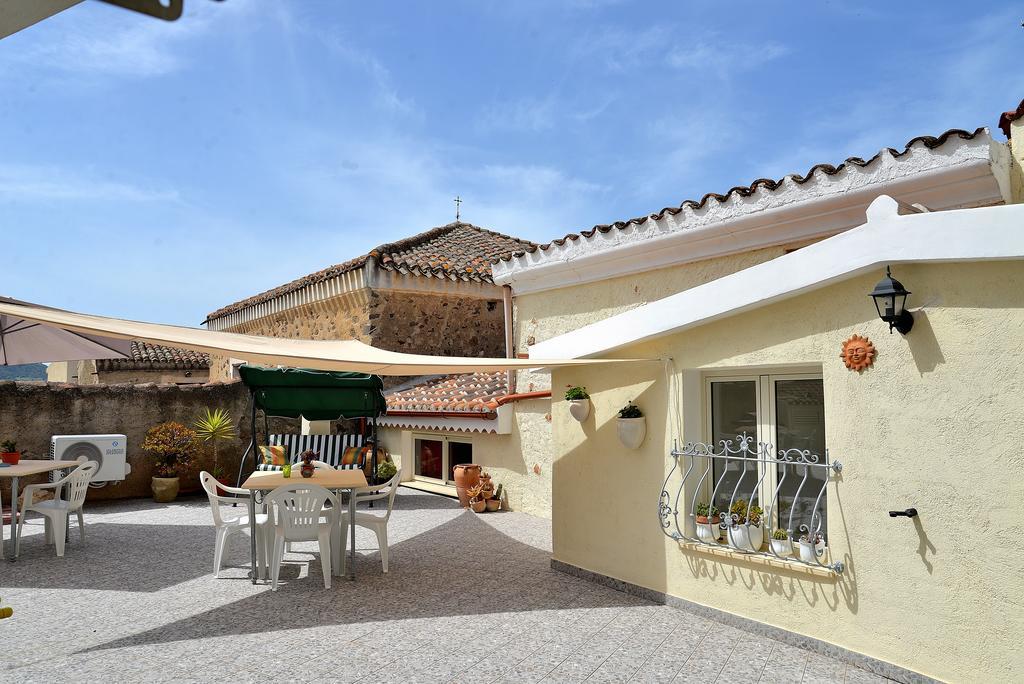 B&B S'Incontru Galtellì Kültér fotó
