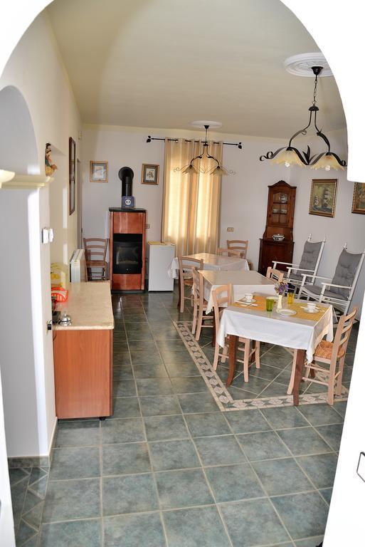 B&B S'Incontru Galtellì Kültér fotó